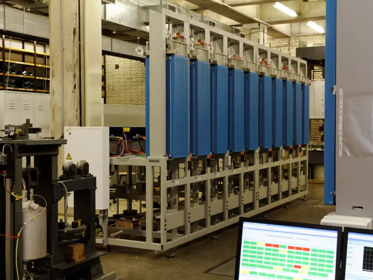 Kúszás-szakadásvizsgálatok